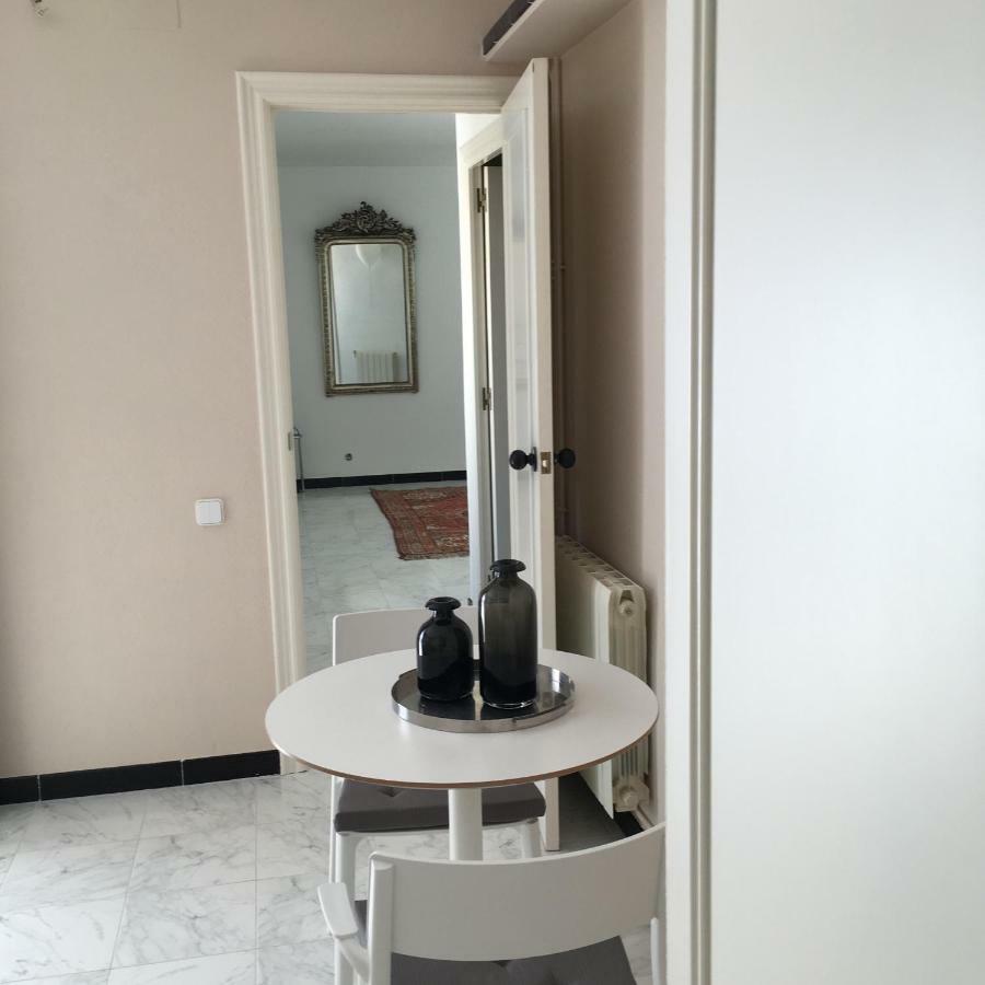 Casa Balmins Sitges Acomodação com café da manhã Exterior foto