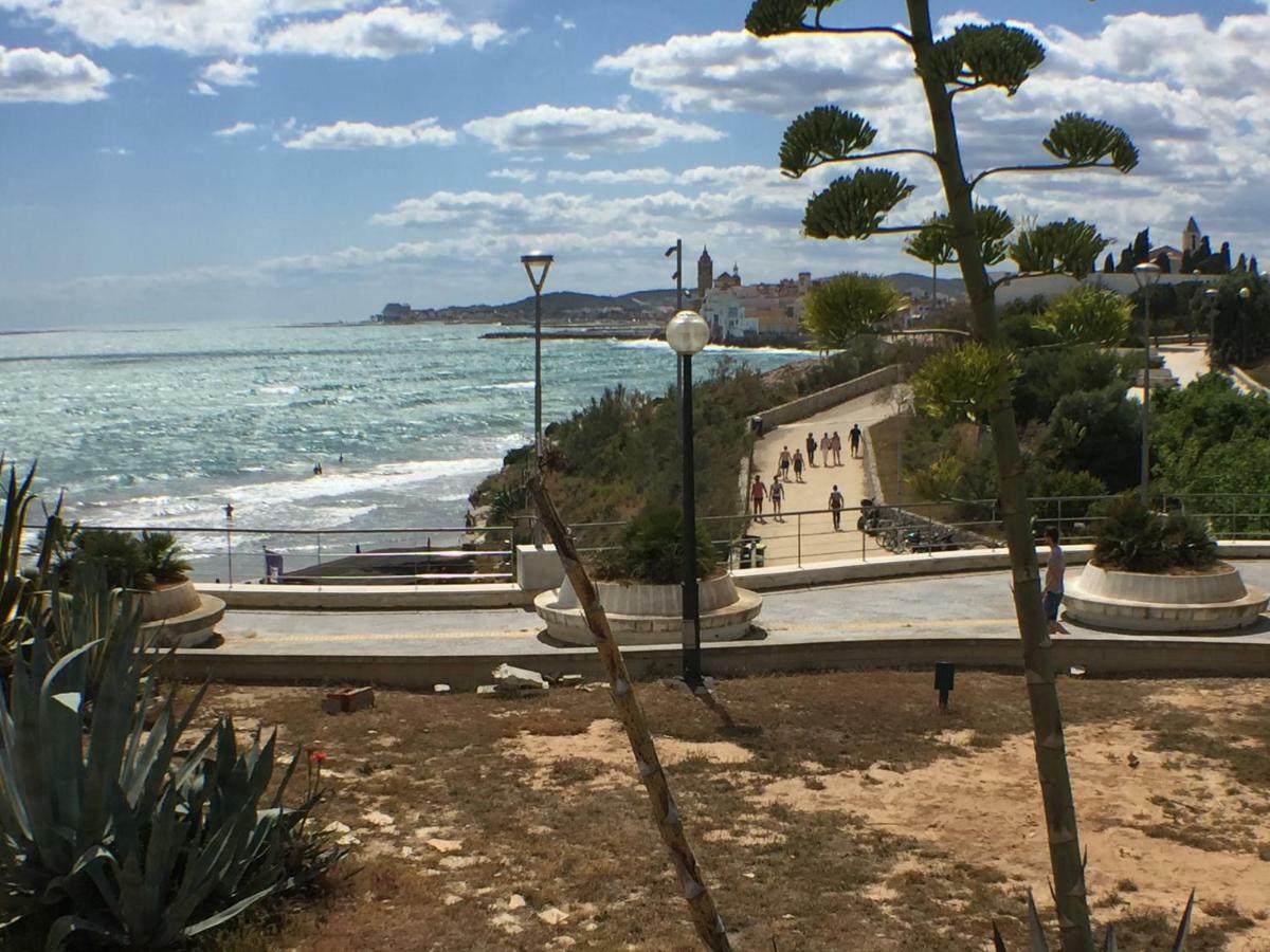 Casa Balmins Sitges Acomodação com café da manhã Exterior foto